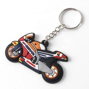 พวงกุญแจตัวอักษรคาราไบเนอร์ยางพีวีซีพิมพ์ลายนูนสำหรับของขวัญของที่ระลึกดีไซน์เนอร์ออกแบบได้ตามต้องการ - Product Image 2