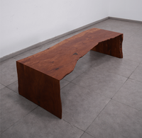 Table basse convertible en noyer de style européen moderne Live Edge Africa Eyoum avec plateaux en bois sur mesure pour salon et mobilier de maison
