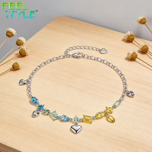 Collier ras du cou pour femme avec zircon géométrique coloré et perles, chaîne épaisse en or PVD à maillons ovales et pendentif cœur - Product Image 4