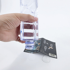 Botella de agua con tapa invisible G0948, fabricante de accesorios mágicos King Magic, set de regalo de juguetes para niños. - Product Image 1