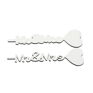 Artisanat Design personnalisé Sublimation blanc 3mm d'épaisseur motif personnalisé Mr & Mrs MDF coeur pour la décoration de mariage - Product Image 1