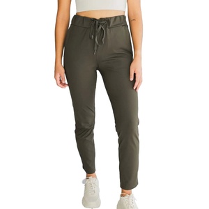Pantalones Deportivos Negros de Estilo Nuevo para Mujer, Cintura Media, Frente Plano, Pantalones Deportivos con Estampado Personalizado, Ajuste Deportivo, Venta al por Mayor - Product Image 1