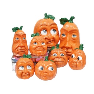 Set <span class=keywords><strong>de</strong></span> Figuras <span class=keywords><strong>de</strong></span> Resina <span class=keywords><strong>de</strong></span> Calabaza con Caras Divertidas para Halloween, Escultura Novedosa Pintada a Mano, Decoración del Hogar, Regalo <span class=keywords><strong>de</strong></span> Temporada, Adorno al por Mayor para Mesa - Product Image 1