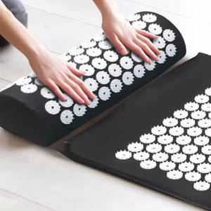 Ensemble de tapis et d'oreiller de massage d'acupuncture éco-responsable CZ Custom, tapis de yoga imperméable et antidérapant avec sangle de transport - Product Image 3