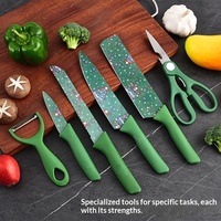 Coffret de six couteaux de cuisine en acier inoxydable avec lames peintes par pulvérisation, motif de Noël, en paille de blé, avec petite boîte cadeau