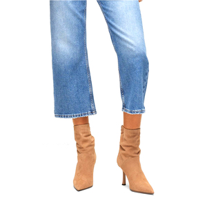 Stivaletti da <span class=keywords><strong>Donna</strong></span> in Camoscio Marrone Cammello con Tacco a Spillo Eleganti e Comodi per Affari Leggeri Moda Appuntamenti Autunno Inverno Vendita all'Ingrosso OEM ODM - Product Image 4