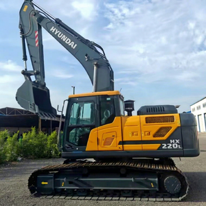 Excavatrice sur chenilles hydraulique Hyundai HX220 HX225 de 22 tonnes, moteur Cummins, produite et vendue en 2023 - Product Image 1