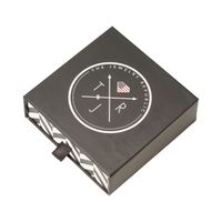 Boîte cadeau en papier noir de luxe avec logo personnalisé, vente en gros, aimantée, pour vêtements