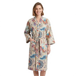 Kimono en tissu élégant respirant à imprimé floral numérique 100% coton de haute qualité, design enveloppant avec ceinture, manches trois quarts, col en V - Product Image 1