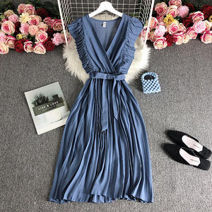 <span class=keywords><strong>Robe</strong></span> d'<span class=keywords><strong>été</strong></span> pour femmes Vintage Hepburn Style Waisted Thin Pleated Dress Temperament Swing Long Casual Dress With Belt Waist - Product Image 4