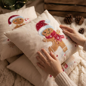 Cojín Decorativo de Terciopelo Bordado de Lujo Personalizado para Navidad, con Cierre de Cremallera Cuadrado, Diseño de Hombre de Jengibre, Decoración Extraíble - Product Image 1