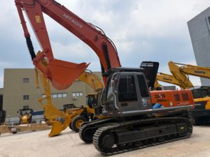 Excavadora de cadenas Hitachi ZAXIS 350H usada y robusta para canteras de piedra y movimientos de tierras a granel - Product Image 2