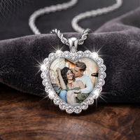 Collier personnalisable en forme de cœur pour les couples, à porter au quotidien ou pour la photographie d'animaux, approvisionnement transfrontalier