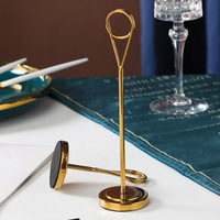 Fournitures d'hôtel fête de mariage métal or nom carte en acier inoxydable Restaurant hôtel Table numéro titulaire Clips support support