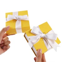 Boîtes en carton pour bijoux en nacre de qualité supérieure de Dubaï Expédition en relief avec logo personnalisé pour les femmes de la Saint-Valentin Voyage coloré