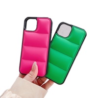 Étui de téléphone de luxe de créateur avec logo, style doudoune, pour iPhone 16 Pro Max, 16 Plus, 16 Pro, 15, 15 Pro, 15 Plus, 14 Pro Max, 14, 13 Pro, 12, 11