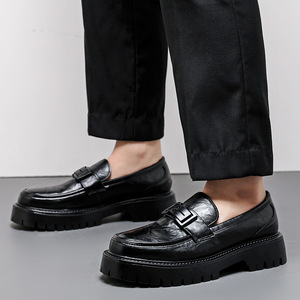 Fabrication de chaussures décontractées sur mesure pour hommes, baskets en cuir véritable avec empiècements en daim, baskets de skateboard personnalisées - Product Image 4
