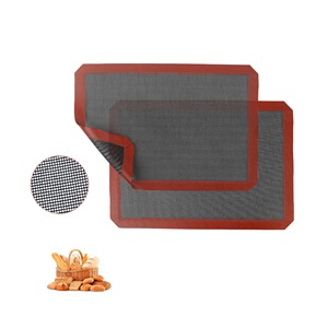 Tapis de cuisson en silicone perforé antiadhésif, réutilisable, pour plaque de cuisson demi-format, idéal pour la fabrication de pain, pizzas, macarons et biscuits - Product Image 1