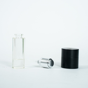 Outil de sertissage manuel facile à utiliser pour flacons de parfum en plastique, verre et métal – Capsuleur manuel écologique, économe en énergie et portable - Product Image 5