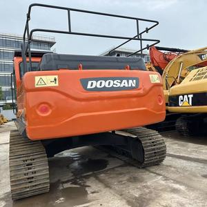 Excavatrice sur chenilles d'occasion Doosan DX300LC-9C 30 tonnes, modèle 2022, faible consommation de carburant, avec moteur et transmission pour travaux miniers et terrassement - Product Image 2