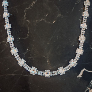 Collar con Joyas de Su Alteza - Product Image 3