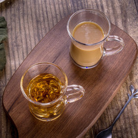 Ensemble de tasses à thé en verre de style marocain arabe du Moyen-Orient, avec motifs classiques en relief doré, pour offrir en cadeau