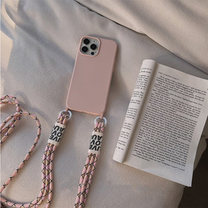 Étui de téléphone portable en silicone à <span class=keywords><strong>bandoulière</strong></span> pour <span class=keywords><strong>iPhone</strong></span> <span class=keywords><strong>XR</strong></span> 11 12 13 15 Plus Pro Max avec <span class=keywords><strong>bandoulière</strong></span> - Product Image 2
