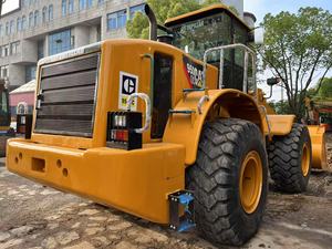 Chargeuse sur pneus à haut rendement Caterpillar 950GC avec godet de 2,7 m³ et moteur diesel, fabriquée au Japon - Product Image 4