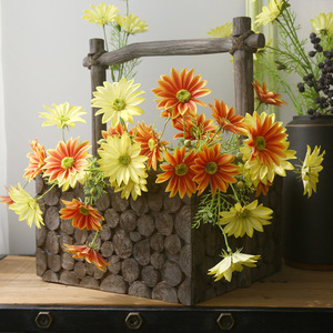 Flores Artificiales de Crisantemo Yihua, Decoración para el Hogar, en Colores Amarillo, Naranja, Blanco, Morado, Azul, Rojo y Color Pasta de Frijol - Product Image 1