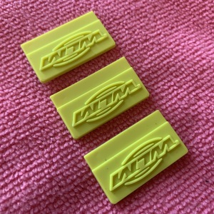 मैट सतह बैंगनी रंग सिलिकॉन रबर पैच, वर्दी के लिए पहनने योग्य परिधान पीवीसी रबर बैज - Product Image 5