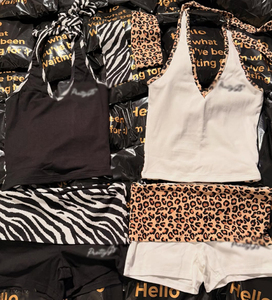 Completo Loungewear da <span class=keywords><strong>Donna</strong></span> Stampa Leopardata 2 Pezzi Personalizzabile con Logo Top Halter o a Fascia e Shorts Stampa Ghepardo <span class=keywords><strong>Abbigliamento</strong></span> <span class=keywords><strong>Donna</strong></span> - Product Image 2