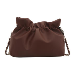 Bolso de Hombro Versátil con Cadena y Cierre de Cremallera, Diseño de Nube Plisada, Textura de PU, Moda de Alta Gama para Mujer, Verano 2025 - Product Image 6