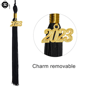 Toga <span class=keywords><strong>de</strong></span> Graduación Personalizada para Niños, Negra Mate, con Birrete y Borla - Product Image 4