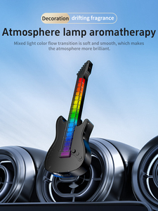 Ambientador de coche con forma de guitarra fresca recién lanzado Material plástico con luz de ambiente Agradable fragancia de salida de aire - Product Image 3