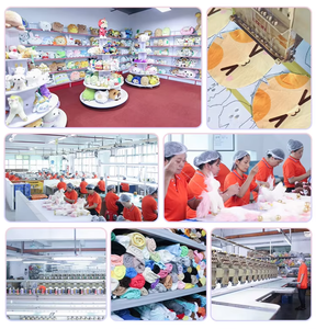 Usine de porte-clés en peluche personnalisés sur mesure, fabrication OEM, peluches colorées, porte-clés en peluche rose souriant pour la promotion de la marque et les cadeaux d'entreprise - Product Image 5