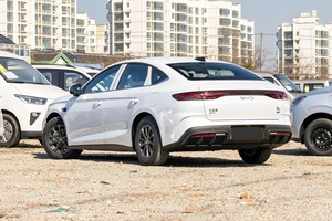 รถยนต์ BYD Qin L DM-i ปี 2026 รุ่นใหม่ ระยะทางวิ่ง 80 กม. รถยนต์พลังงานใหม่แบบปลั๊กอินไฮบริด รถเก๋งสำหรับผู้ใหญ่ BYD DMi Qin L PHEV - Product Image 6