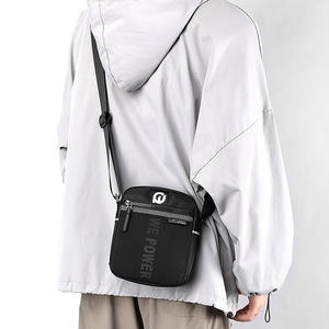 Wepower Sac à bandoulière en nylon pour homme, grand sac léger et durable pour un usage quotidien, couleur unie noir gris bleu foncé - Product Image 5