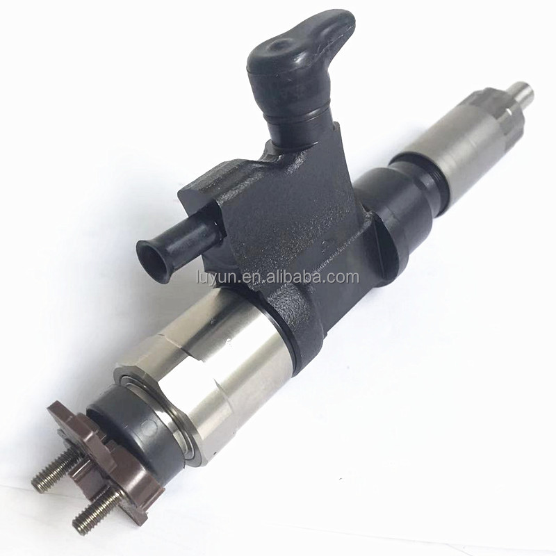 Diesel Injector 23670-E0140 23670-E0130 Common Rail Fuel Injector 095000-5320 095000-5300 for TOYOTA