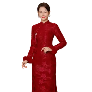 热卖蕾丝天鹅绒加厚中长修身婚纱优雅加大码2024中国红节日礼服