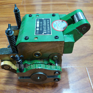 Plieuse manuelle à 3 rouleaux Jingui Roller Feeder T51-1X30 pour tôles en acier au carbone - Product Image 3
