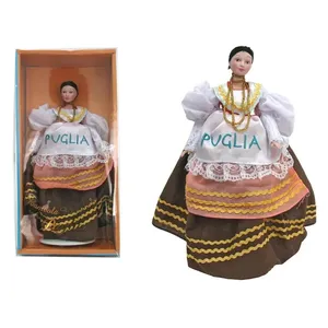 Poupée traditionnelle de la région de Puglia, costume traditionnel en tissu, souvenir de collection pour filles de 14 ans et plus - Product Image 1