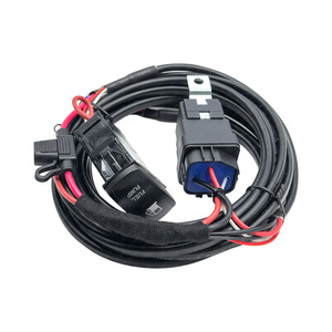 Faisceau de câblage personnalisé pour interrupteur de pompe à carburant de bateau avec fusible, étanche, réinitialisable, avec couvercle en plastique de qualité marine - Product Image 1
