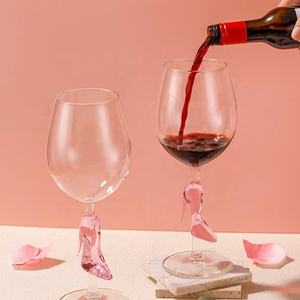 Chaussures roses 3D en borosilicate sans plomb sur mesure verres à vin rouge Gobelet en verre à vin résistant à la chaleur avec <span class=keywords><strong>tige</strong></span> de chaussure à <span class=keywords><strong>talon</strong></span> haut - Product Image 4