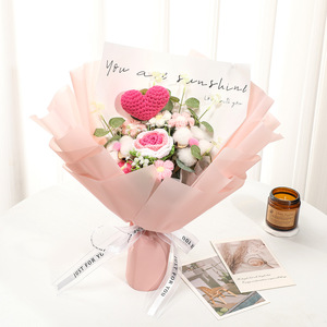 Flores de Ganchillo Hechas a Mano, Ramo de Rosas Artificiales para el Día de la Madre, Día de San Valentín - Product Image 1