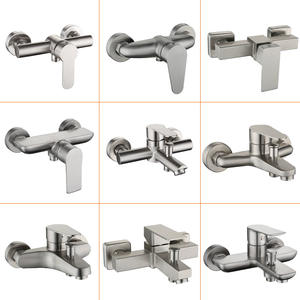 Juego de ducha de acero inoxidable con 2 manijas, válvula de cerámica, rociador de lluvia, cabezal de ducha portátil de forma redonda con acabado cepillado. - Product Image 1