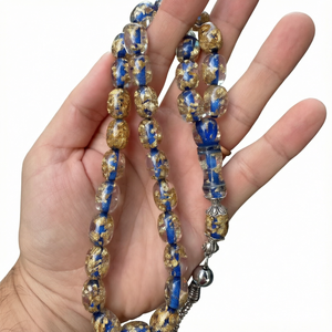 Tasbih artisanal en résine avec paillettes bleues et dorées, modèle ange, perles de prière islamiques avec pompon argenté - Product Image 1