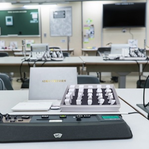 Modelo <span class=keywords><strong>de</strong></span> Guía Dental Ampliado 3 Veces para Enseñanza <span class=keywords><strong>de</strong></span> Anatomía Oral en la Formación <span class=keywords><strong>de</strong></span> Estudiantes <span class=keywords><strong>de</strong></span> Odontología CE ISO ROHS CNAS - Product Image 4