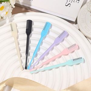 Tondeuse à poils de nez double embout avec cure-oreille, outil de beauté manuel sûr pour le nettoyage du nez, vente en gros transfrontalière - Product Image 2