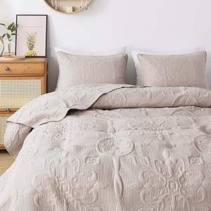 Parure de <span class=keywords><strong>lit</strong></span> matelassée en <span class=keywords><strong>satin</strong></span> de coton de haute qualité, douce, soyeuse et respirante, idéale pour l'été et l'usage quotidien dans la chambre. - Product Image 3