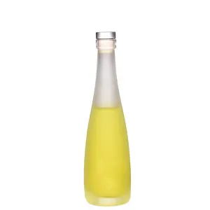 330ml 500ml China proveedor de alta calidad agua jugo Soda fruta vino botellas de vidrio con tapa de rosca al por mayor